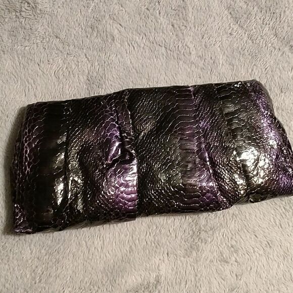 Cute purple & black  new with tags clutch - Picture 1 of 6